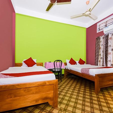 OYO 37875 Hotel Kirtti Inn Soalkuchi Esterno foto
