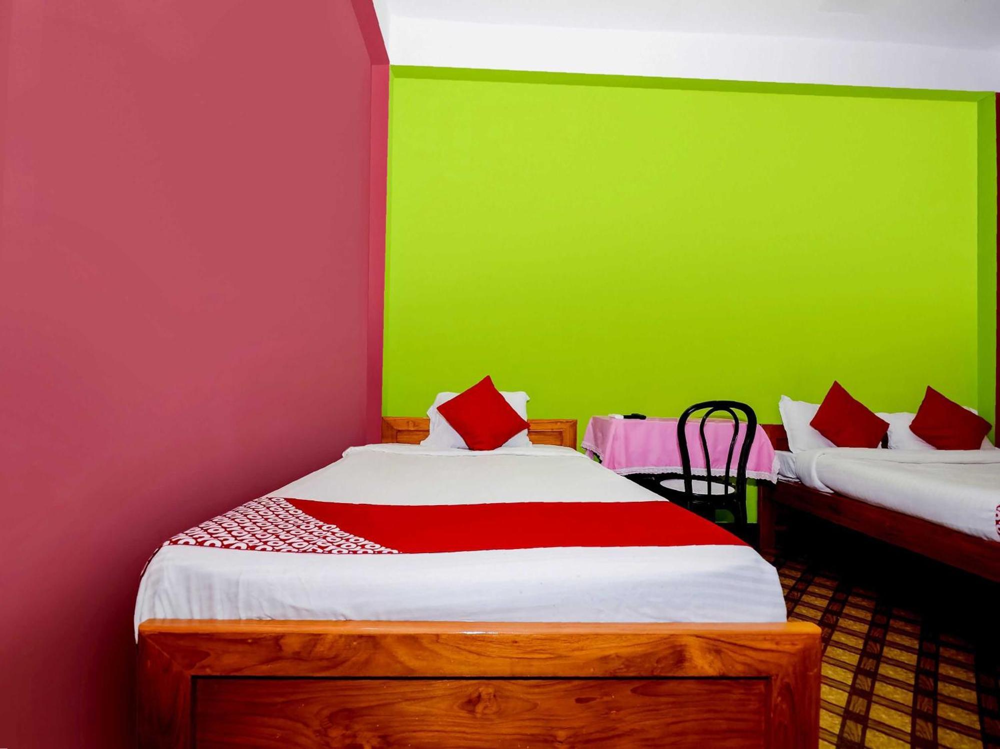 OYO 37875 Hotel Kirtti Inn Soalkuchi Esterno foto