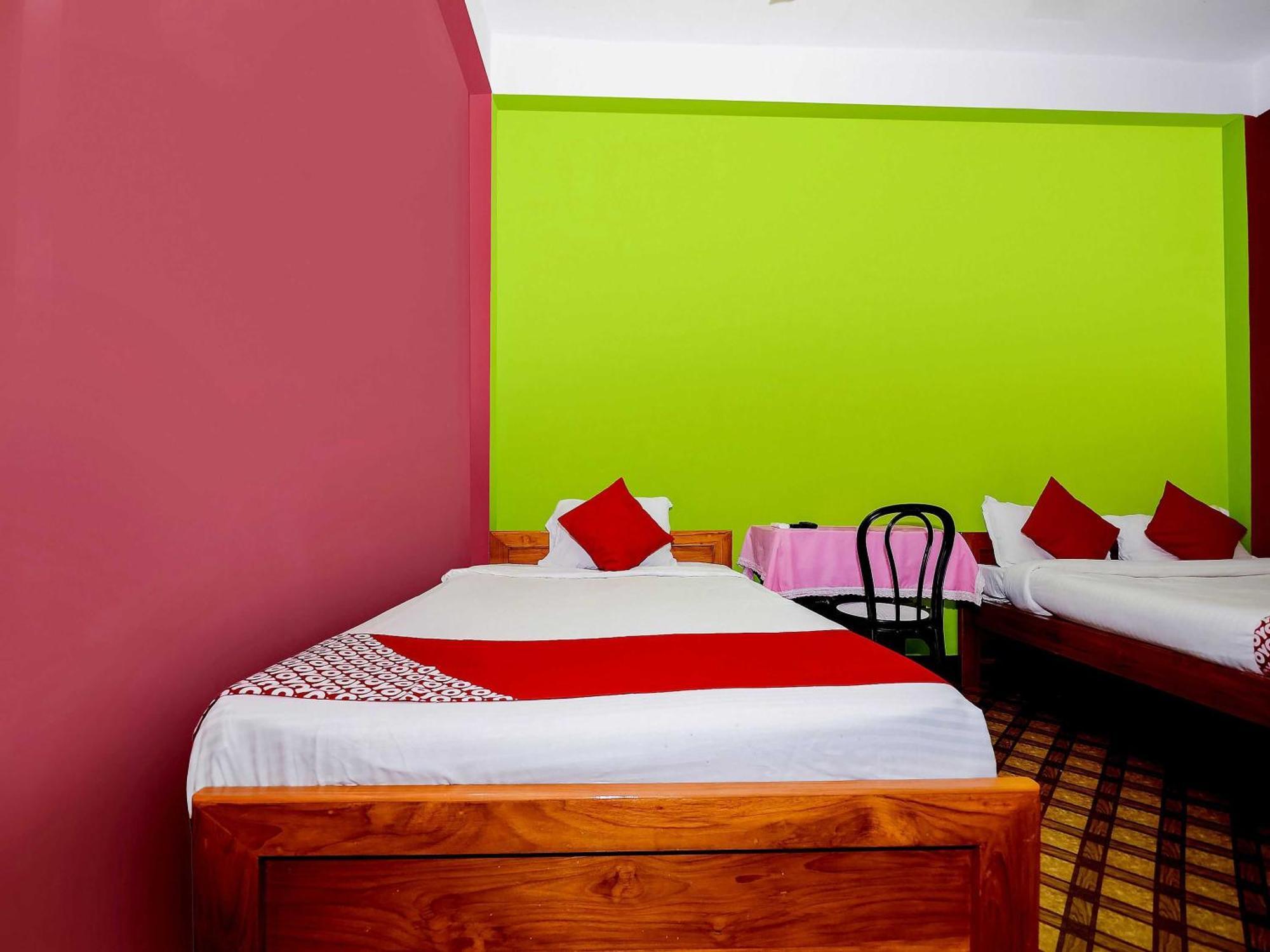 OYO 37875 Hotel Kirtti Inn Soalkuchi Esterno foto